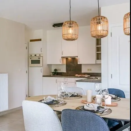 公寓 Cozy With Garden And Terrace